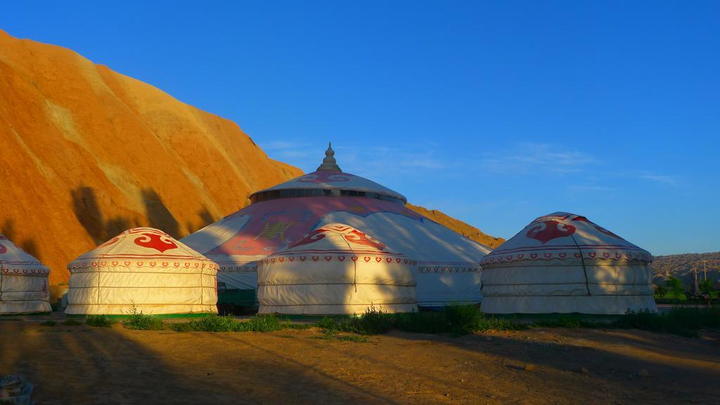 Kaoshan Tent Zhangye Exterior foto